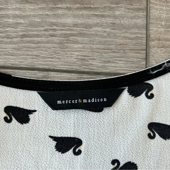 Merced & Madison Swan Patter Flared Sleeve Blouse - Picture 7 of 13